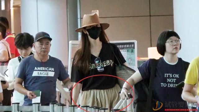 福州(三代試管費用明細國內(nèi))林志玲被曝做“三代試管”,已花費40萬臺幣,生下龍鳳胎機率大(圖4) 林志玲被曝做“三代試管”,已花費40萬臺幣,生下龍鳳胎機率大(圖4)