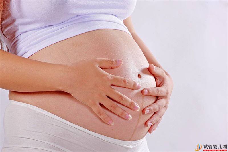 泰國試管嬰兒費用及成功率的詳細(xì)介紹(圖2) 泰國試管嬰兒費用及成功率的詳細(xì)介紹(圖1)