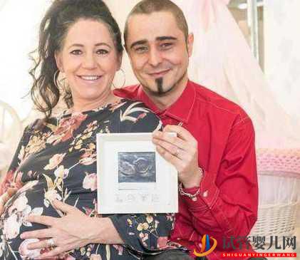 試管嬰兒網(wǎng):48歲女子努力懷孕23年不成,借高利貸做試管嬰成功,稱不后悔(圖4) 48歲女子努力懷孕23年不成,借高利貸做試管嬰成功,稱不后悔(圖3)