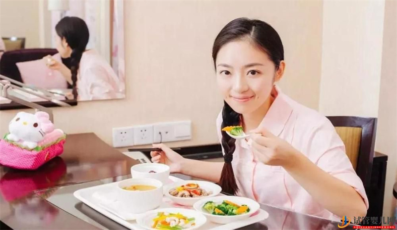 試管嬰兒備孕期間這四類食物要少吃(圖1) 試管嬰兒備孕期間這四類食物要少吃(圖1)