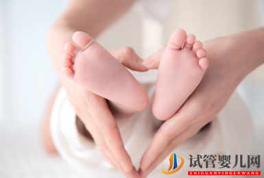 40歲以上不孕女性請選擇試管嬰兒治療(試管嬰兒費(fèi)用大概要多少錢)(圖1) 40歲以上不孕女性請選擇試管嬰兒治療(圖1)