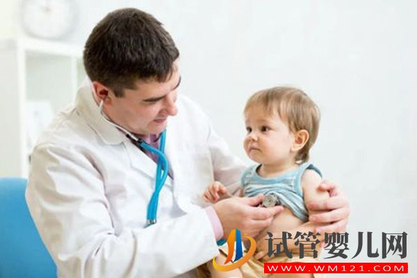 七個月寶寶一逗就笑智商高or低，醫生：愛笑是聰明的表現(圖3)