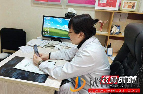 試管嬰兒網(wǎng):女士多囊伴輸卵管粘連懷不上多虧了長江醫(yī)院醫(yī)師妙手助孕(圖1) 女士多囊伴輸卵管粘連懷不上多虧了長江醫(yī)院醫(yī)師妙手助孕(圖1)