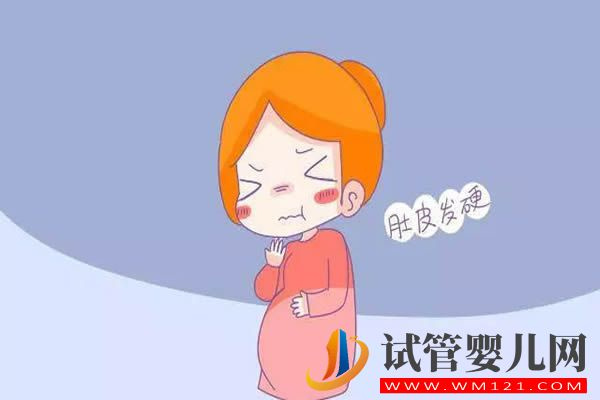 孕晚期會出現肚子發緊發硬的情況，怎么回事(圖1)