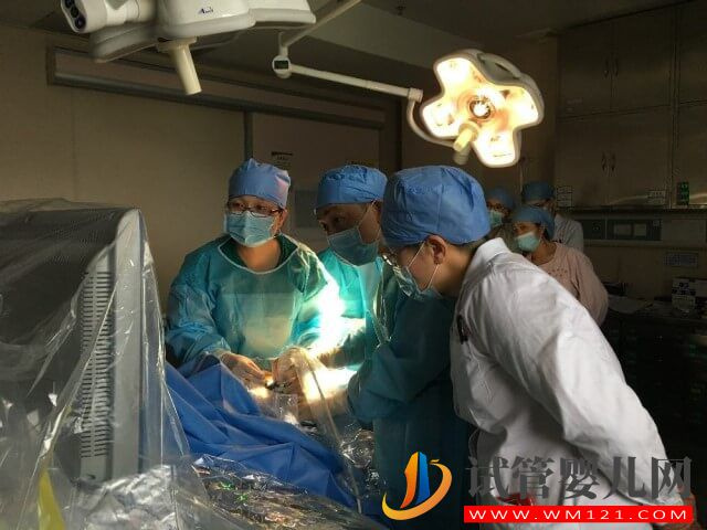 試管嬰兒做一半丈夫去世,醫(yī)院拒絕繼續(xù)做手術(shù),醫(yī)院縱隔子宮做宮腔鏡手術(shù)后多久可以開始做試管?(圖1) 醫(yī)院縱隔子宮做宮腔鏡手術(shù)后多久可以開始做試管?(圖1)