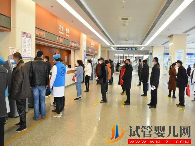 34歲大齡女性做試管嬰兒是掛專家號好還是普通號好？(圖1)