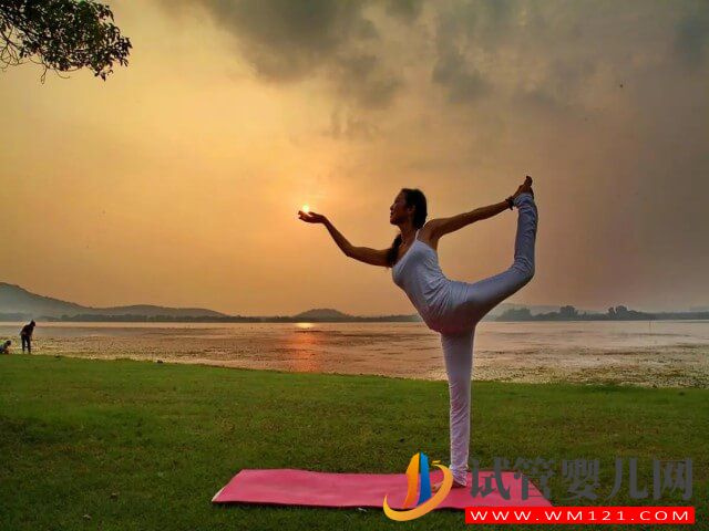 試管懷孕初期肚子總是脹氣發緊該怎么辦？(圖1)