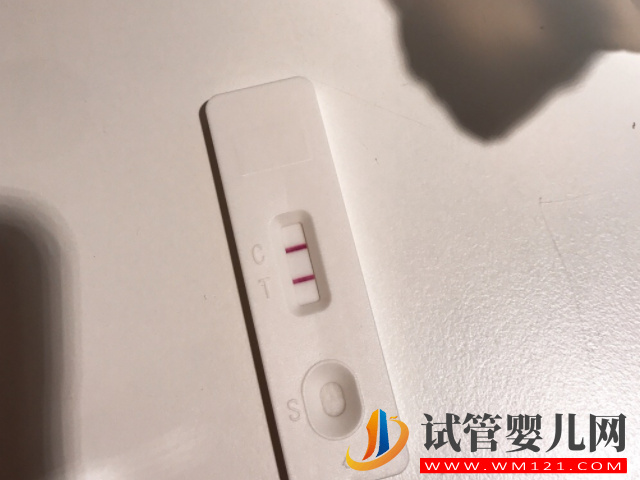 已生寶媽教你驗孕棒線看生男生女方法，通過雙杠顏色就能知道(圖3)