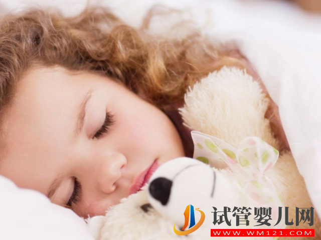 1歲寶寶嗜睡和正常睡覺的區別很大，可惜很多家長沒有意識到(圖4)