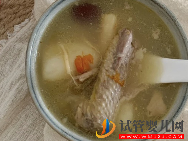 鴿子湯催乳的做法大全,加這幾味食材效果更好還有營養(yǎng)(圖1) 鴿子湯催乳的做法大全,加這幾味食材效果更好還有營養(yǎng)(圖1)