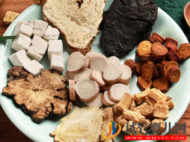 張仲景八珍湯配方和用量詳解,每種藥材克數(shù)別弄錯(cuò)!(圖1) 張仲景八珍湯配方和用量詳解,每種藥材克數(shù)別弄錯(cuò)!(圖1)