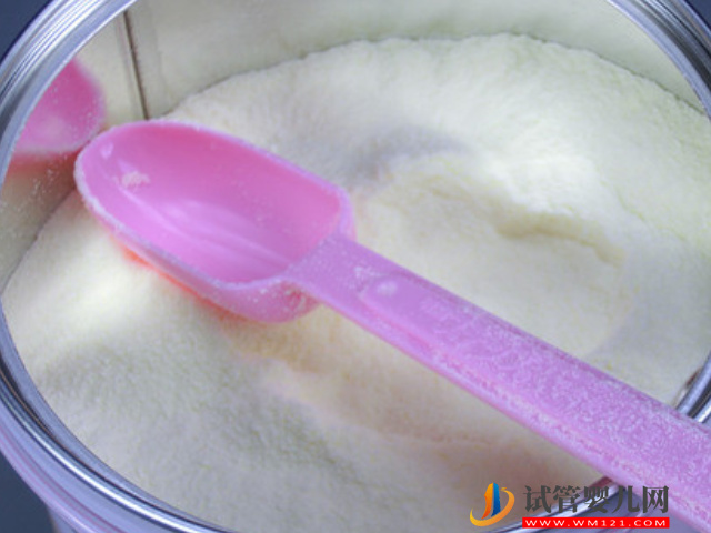 配方奶粉喂養(yǎng)優(yōu)缺點盤點，別讓你的無知傷害到寶寶(圖1)