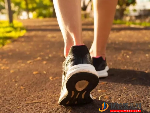 促排期運動務必遵循4個原則，散步好還是躺著好看完就明白(圖2)