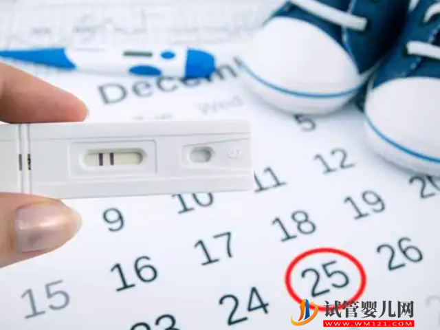 醫(yī)生告訴你4個(gè)正確備孕姿勢(shì),完事后墊高避免精液流出來(圖2) 醫(yī)生告訴你4個(gè)正確備孕姿勢(shì),完事后墊高避免精液流出來(圖2)