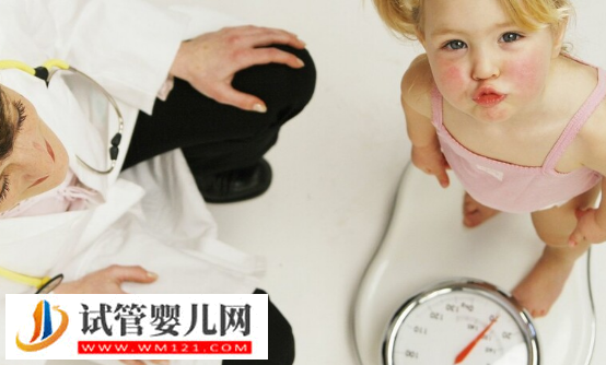 嬰兒每月體重增長標準表分享，長幾斤心里有數(圖2)